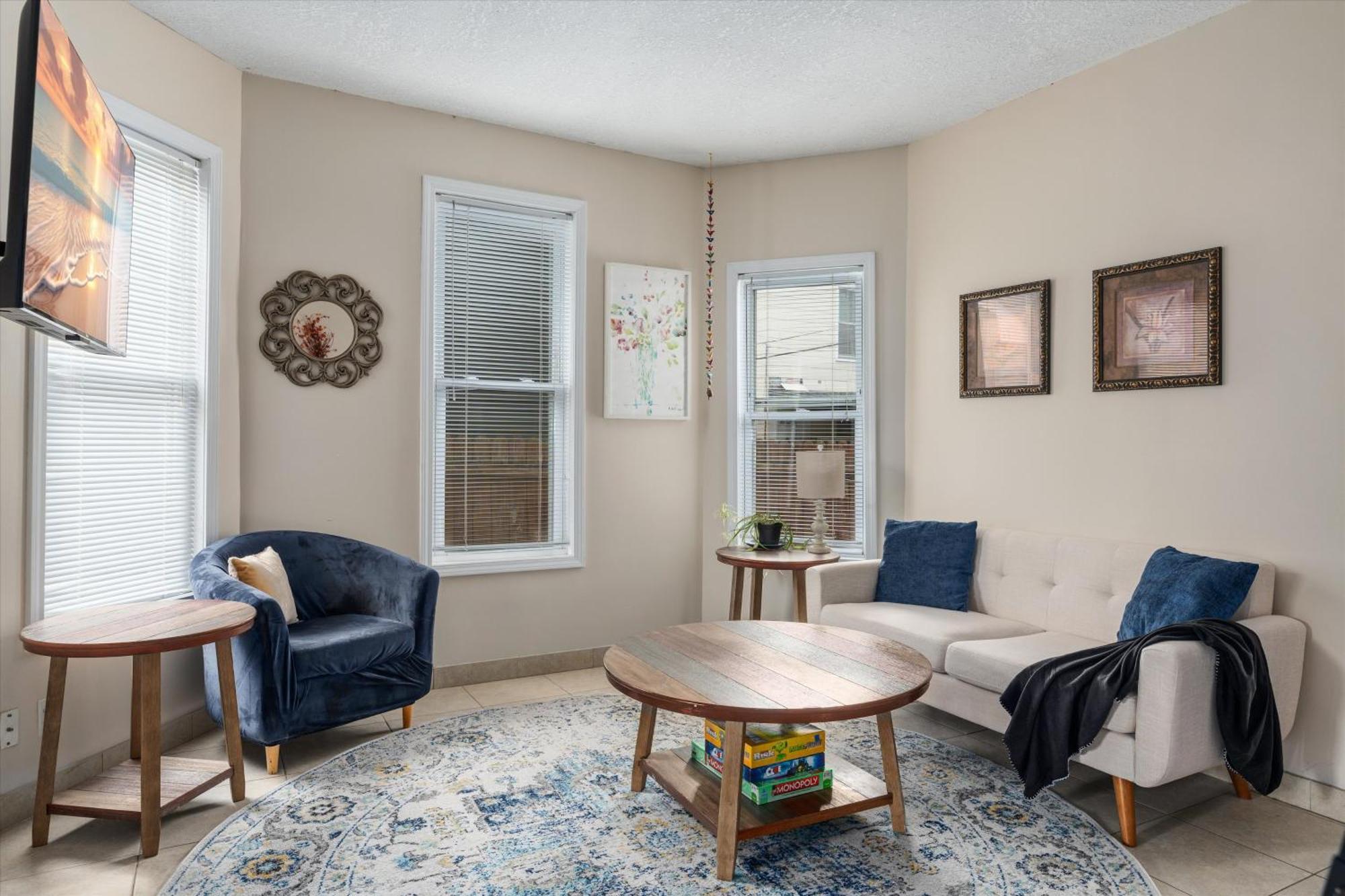 Tulip House - Quiet Home 10 Minutes From Downtown Μινεάπολη Εξωτερικό φωτογραφία